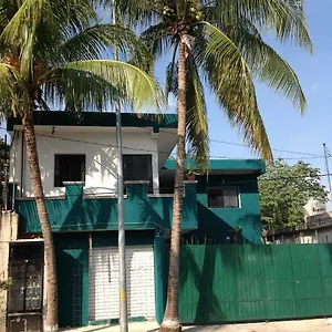https://yaax-nah.tulum-hotels.net